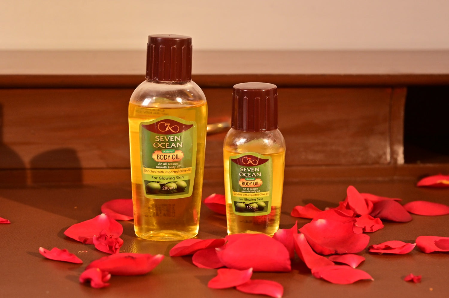 Natural Body Oil [Enriched with Olive Oil, Haldi, Neem and Other Natural Ingredients] - [200ml]+ [100ml] Combo